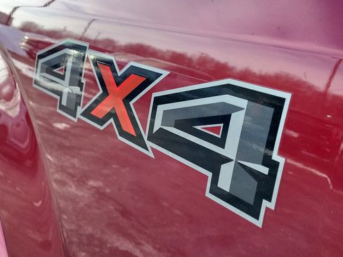 Used 2015 Ford F150 Platinum w/ Equipment Group 701A Luxury image 8