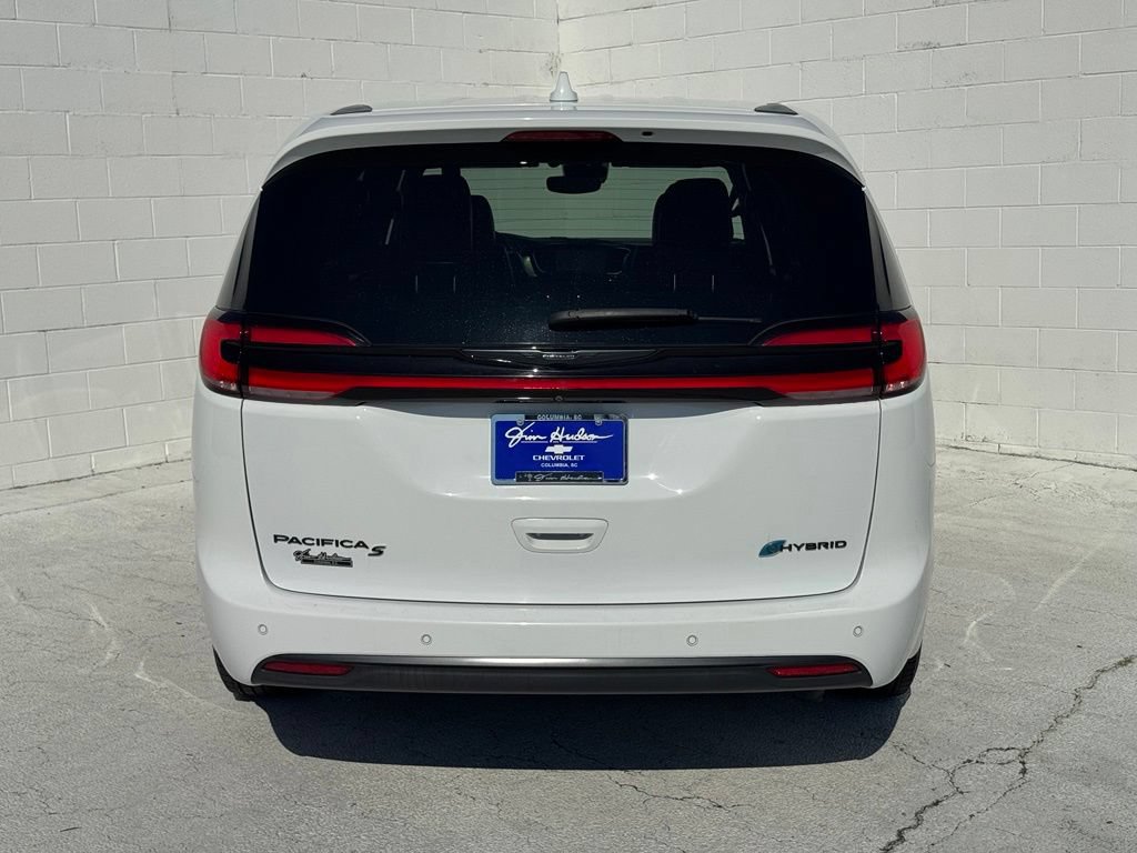 Used 2022 Chrysler Pacifica Limited w/ S Appearance Package FWD image 14