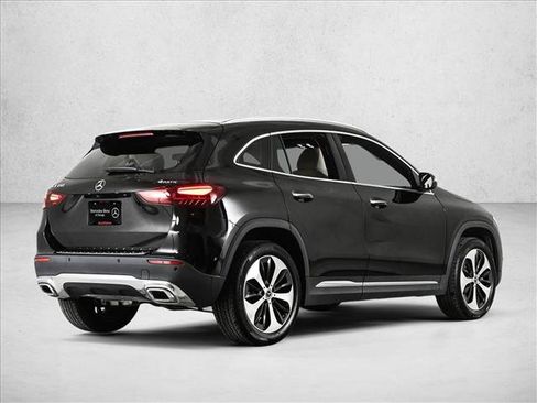 Certified 2025 Mercedes-Benz GLA 250 4MATIC image 5