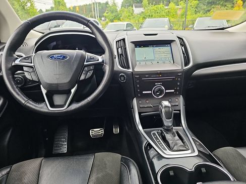 Used 2016 Ford Edge Sport w/ Equipment Group 401A AWD/4WD image 12