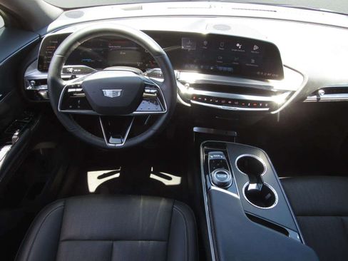 Used 2024 Cadillac Lyriq Sport RWD image 17