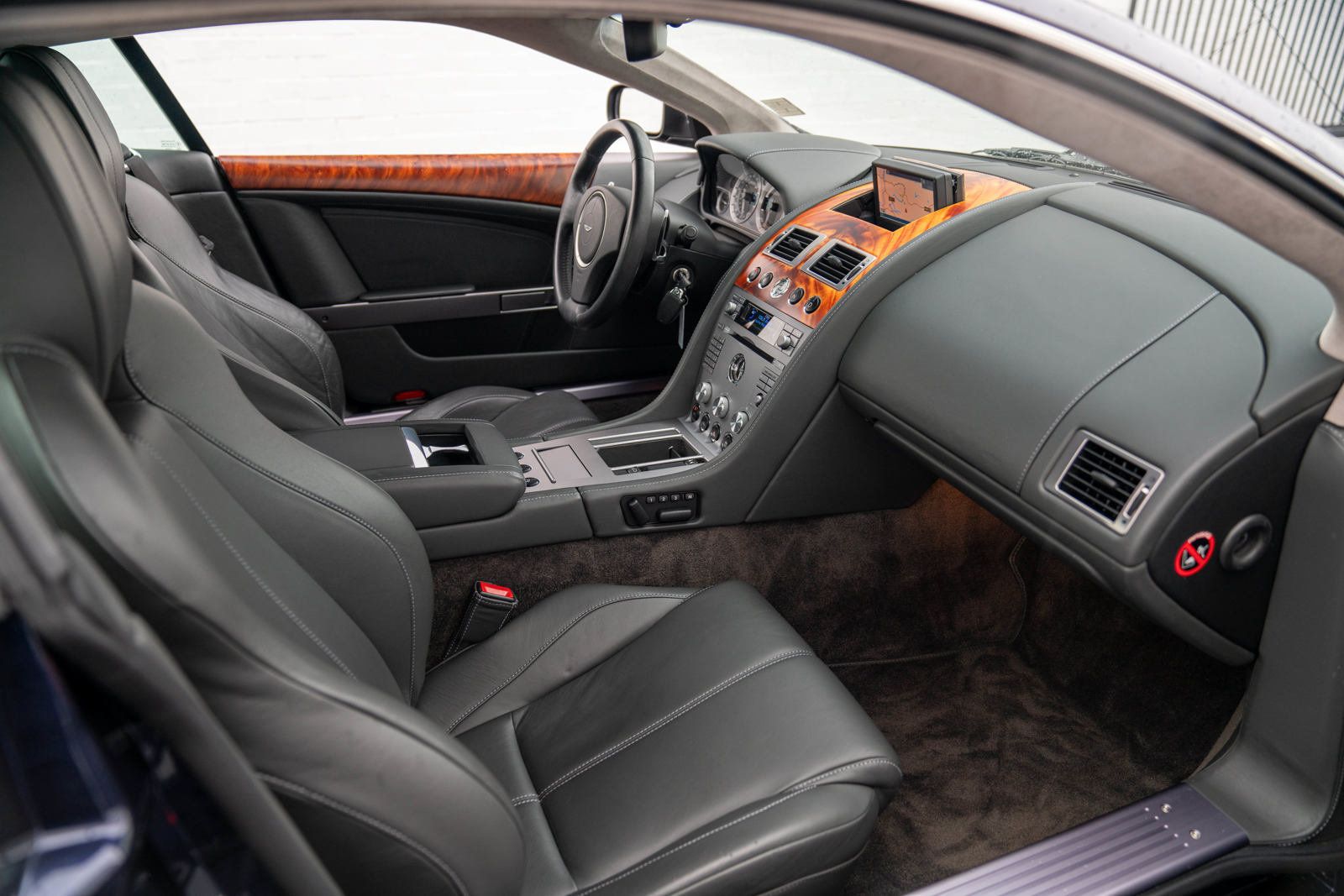 Used 2008 Aston Martin DB9 Coupe RWD image 26