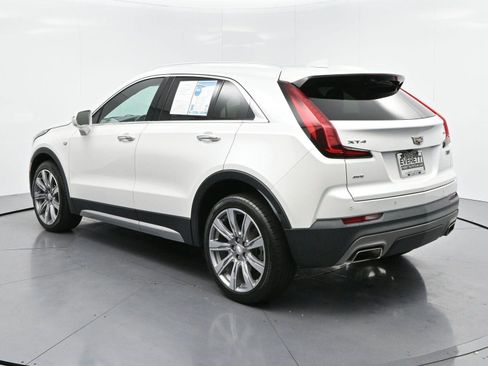 Used 2021 Cadillac XT4 Premium Luxury w/ Technology Package AWD/4WD image 5