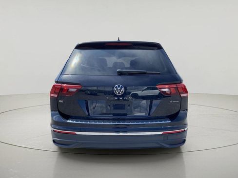 Used 2023 Volkswagen Tiguan SE AWD/4WD image 4