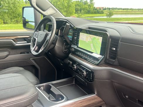 Used 2026 Chevrolet Silverado 3500 LT w/ Trail Boss Package AWD/4WD image 25