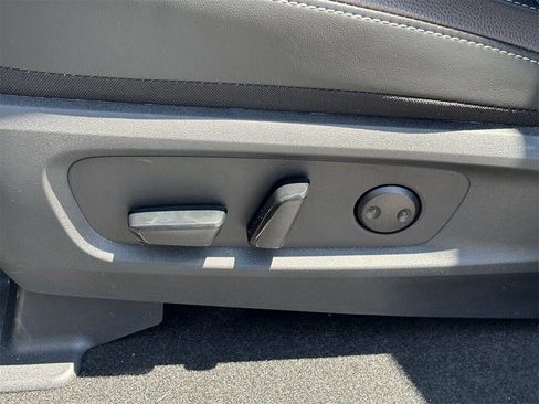 New 2025 Nissan Pathfinder Platinum w/ Cargo Package image 23