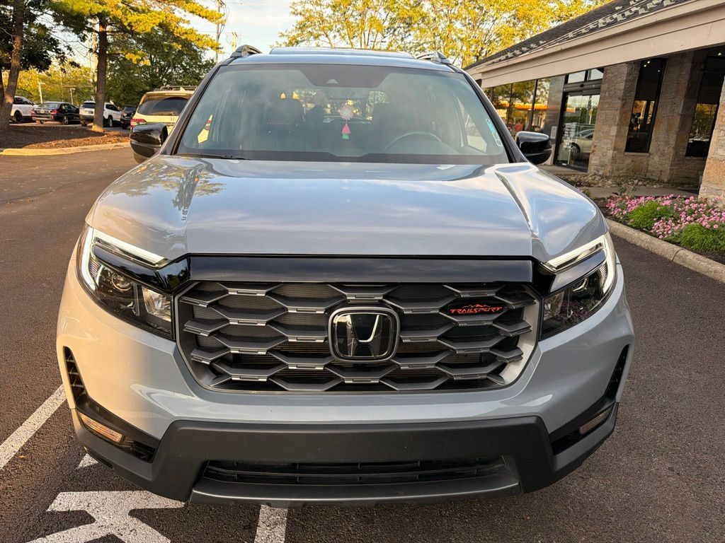 Certified 2023 Honda Passport TrailSport image 3