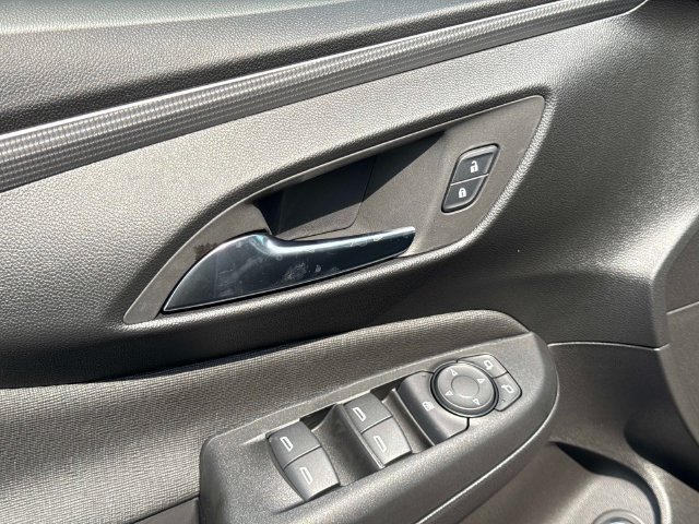 New 2026 Buick Envista Sport Touring FWD image 17