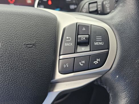 Used 2021 Ford Explorer XLT image 22