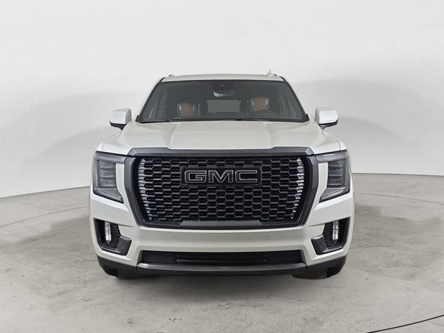 Used 2024 GMC Yukon Denali Ultimate AWD/4WD image 2