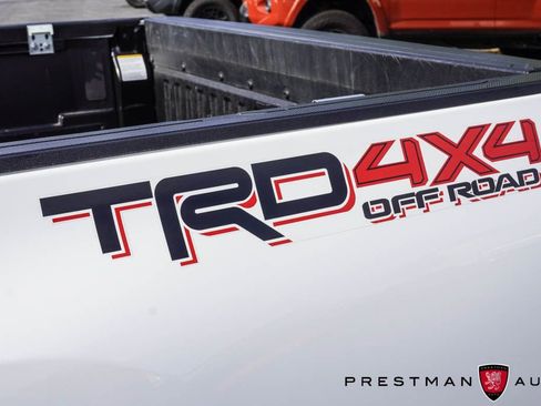 Used 2021 Toyota Tacoma TRD Off-Road w/ Technology Package image 4