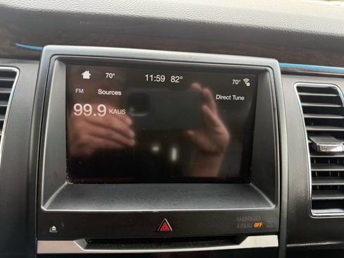 Used 2019 Ford Flex Limited image 18