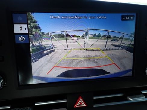 Used 2025 Hyundai Elantra Sport FWD image 21