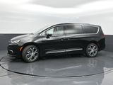 New 2026 Chrysler Pacifica Pinnacle image 4
