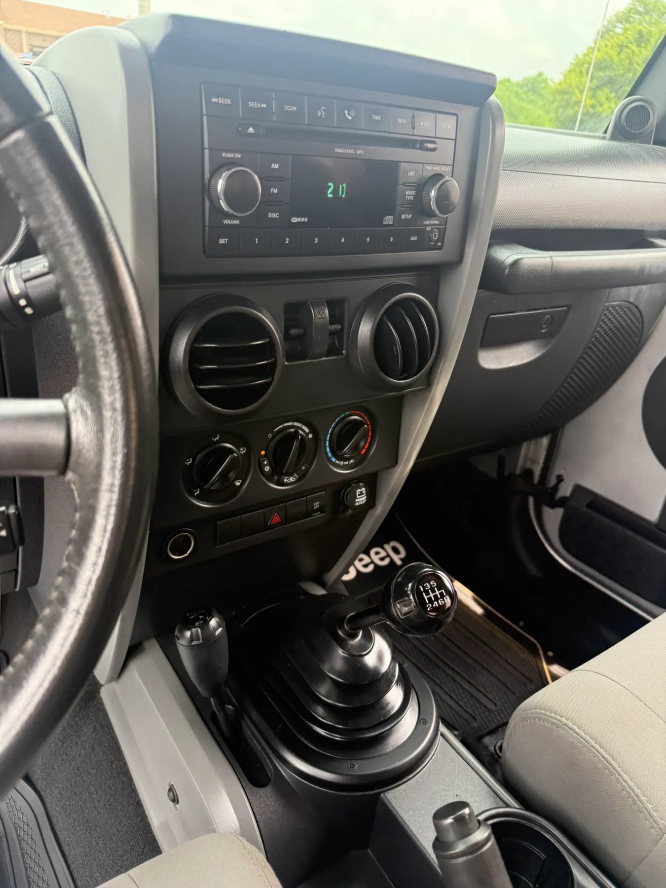 Used 2008 Jeep Wrangler X AWD/4WD image 14