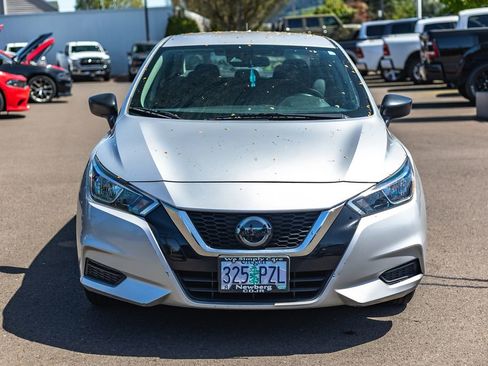 Used 2020 Nissan Versa S FWD image 6