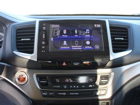 Used 2020 Honda Ridgeline RTL image 10