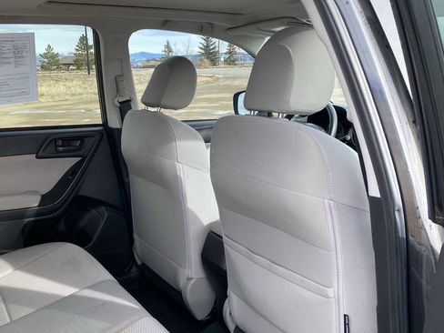 Used 2015 Subaru Forester 2.5i Premium w/ All-Weather Package image 19