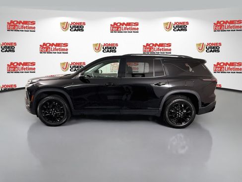 Used 2024 Chevrolet Traverse LT w/ Enhanced Driving Package AWD/4WD image 13