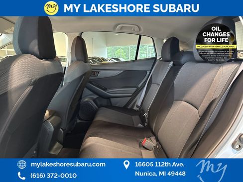 Used 2020 Subaru Crosstrek 2.0i AWD/4WD image 23