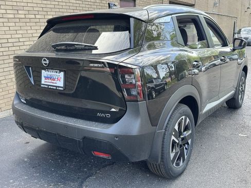 New 2026 Nissan Kicks SV w/ SV Premium Package AWD/4WD image 24
