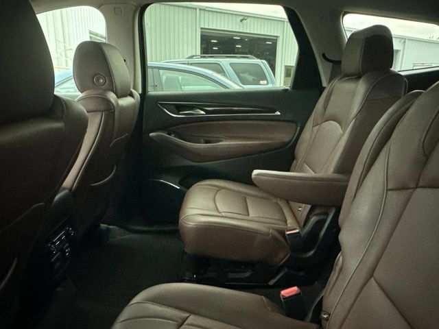 Used 2020 Buick Enclave Avenir w/ Avenir Technology Package AWD/4WD image 12