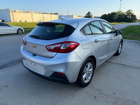 Used 2017 Chevrolet Cruze LT w/ Convenience Package FWD image 26