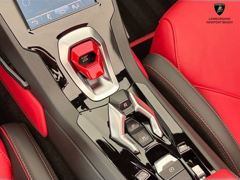 Used 2023 Lamborghini Huracan EVO RWD image 17