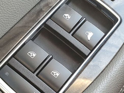 Used 2014 Chevrolet Impala LT image 32