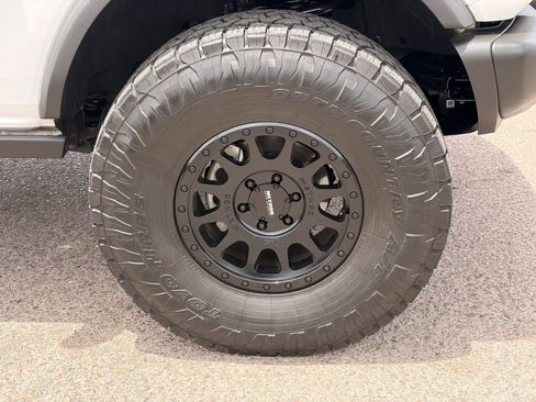 Certified 2023 Ford Bronco Badlands AWD/4WD image 9