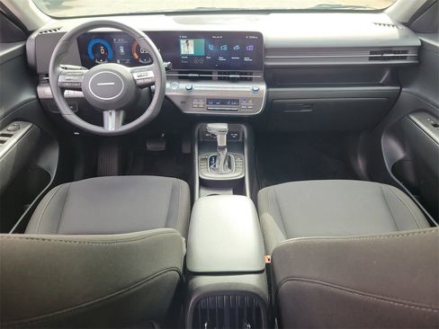 Certified 2025 Hyundai Kona SEL image 15