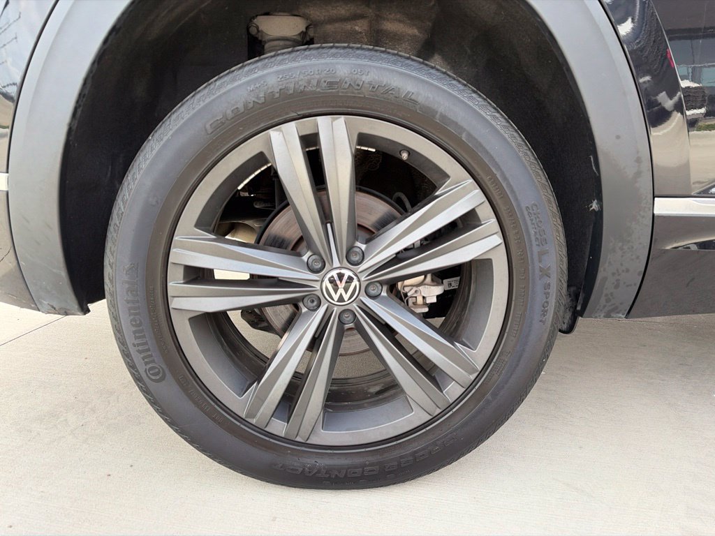 Used 2022 Volkswagen Atlas Cross Sport SEL R-Line w/ Cross Sport MDO Package AWD/4WD image 14