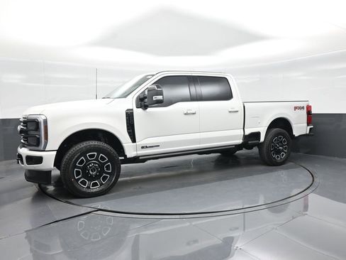 New 2026 Ford F250 Platinum w/ FX4 Off-Road Package image 20
