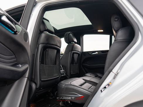 Used 2018 Mercedes-Benz GLE 43 AMG 4MATIC w/ Premium 3 Package image 21