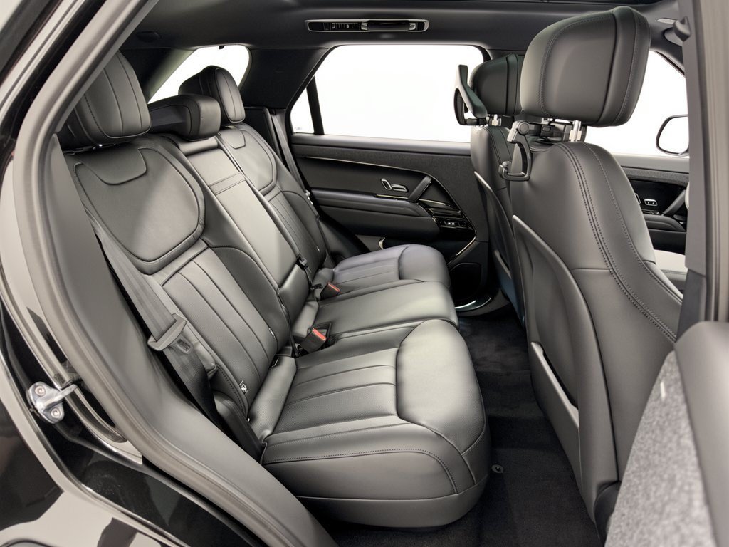 New 2027 Land Rover Range Rover Sport SE AWD/4WD image 28