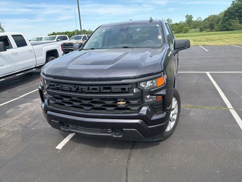 Used 2022 Chevrolet Silverado 1500 Custom AWD/4WD image 3