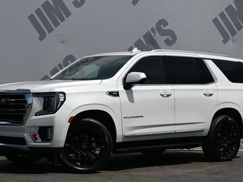 Used 2023 GMC Yukon SLT RWD image 1