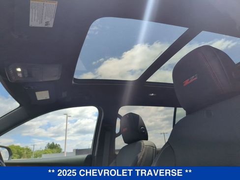 New 2025 Chevrolet Traverse Z71 w/ Enhanced Driving Package AWD/4WD image 18
