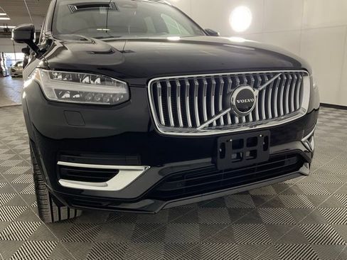 Used 2023 Volvo XC90 T8 Plus image 8
