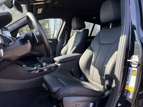 Used 2021 BMW X4 xDrive30i w/ Premium Package image 16