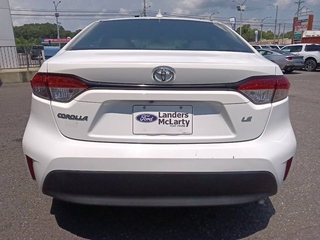 Used 2023 Toyota Corolla LE FWD image 3