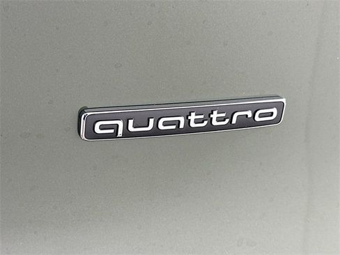 Used 2025 Audi Q5 Prestige image 28