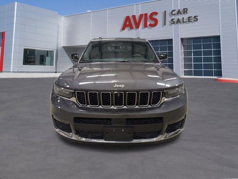 Used 2024 Jeep Grand Cherokee L Limited w/ Luxury Tech Group II image 2