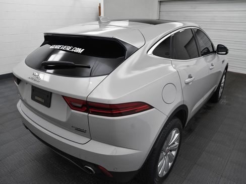 Used 2019 Jaguar E-PACE SE image 7