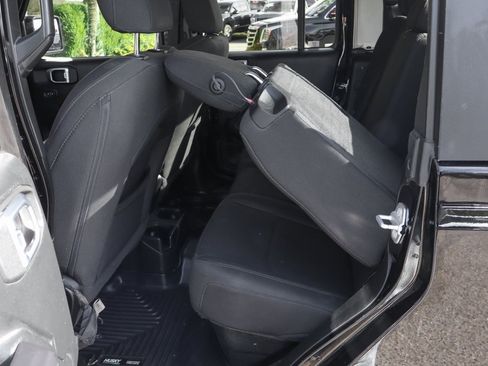 Used 2020 Jeep Gladiator Sport w/ Quick Order Package 24S image 45