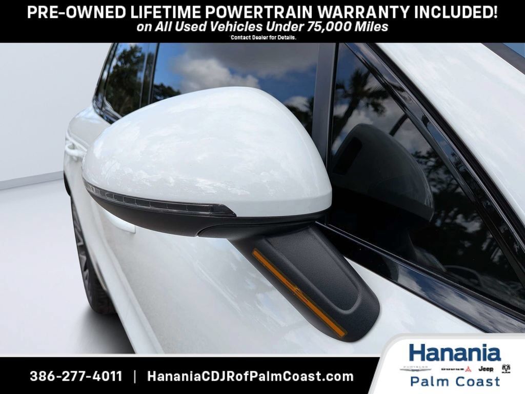 Used 2021 Porsche Macan S AWD/4WD image 11