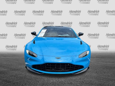 Used 2023 Aston Martin V8 Vantage Coupe RWD image 3