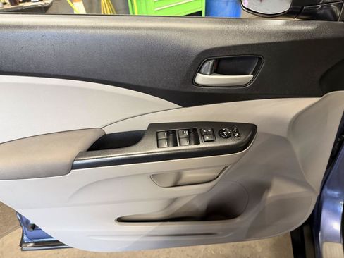 Used 2014 Honda CR-V LX image 6