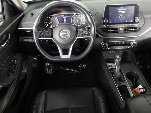 Certified 2019 Nissan Altima 2.5 SR FWD image 8