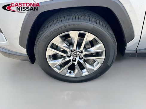 Used 2023 Toyota RAV4 XLE Premium FWD image 33
